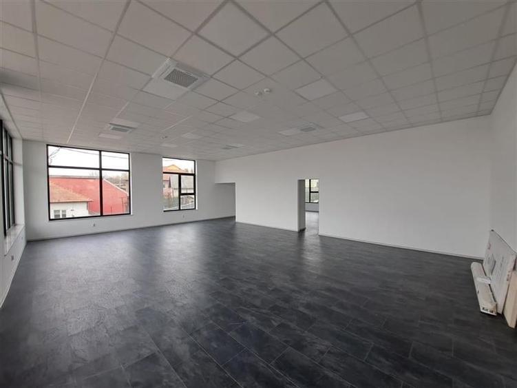 Spatiu comercial, 195 mp utili, situat in cartierul Iris! - 2