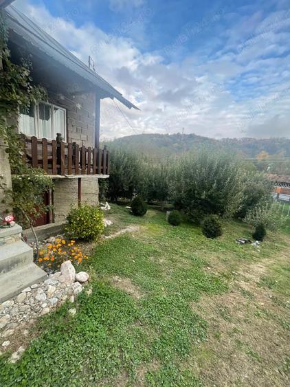 Casa cu teren de vanzare in comuna Botesti, judetul Arges - 2