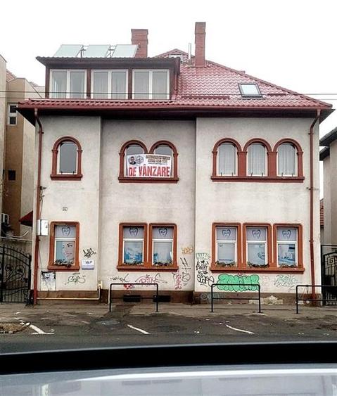 Edificiu interbelic,versatil:Sediu firma, Clinica,Investitie,Rezidenta,Centru Ci - 3