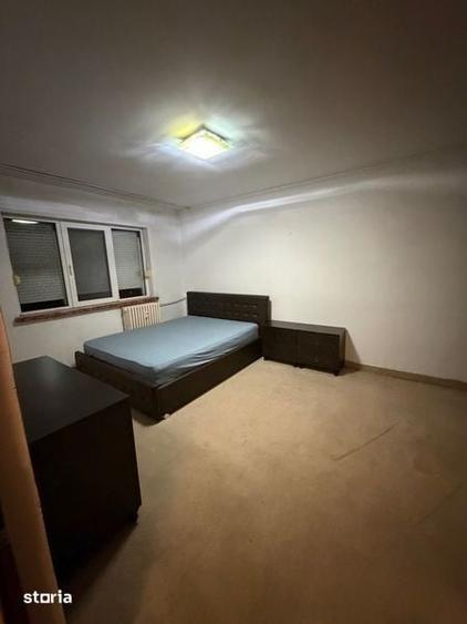 Garsonieră decomandată în Gării