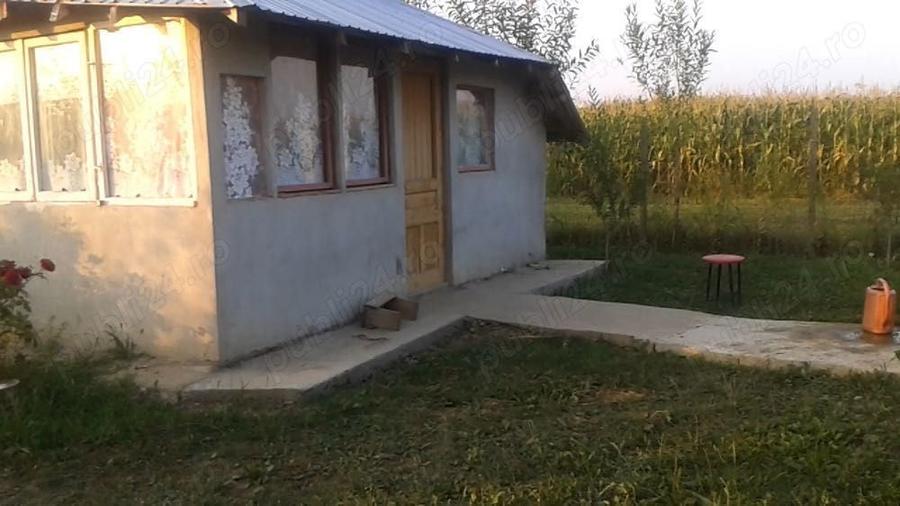 Vand casa cu teren 1500 mp intimitate totala Comuna Berceni, sat Catunu (Prahova) - 2