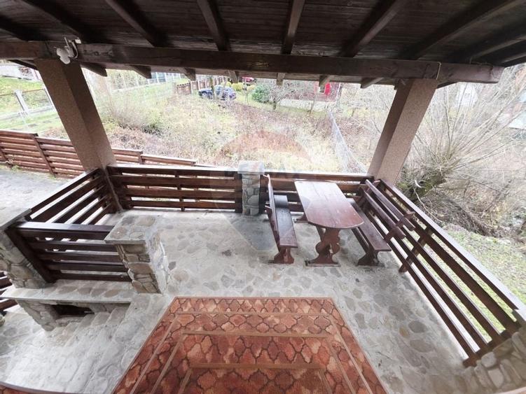 Casa /Vila de vanzare in Durau - 9