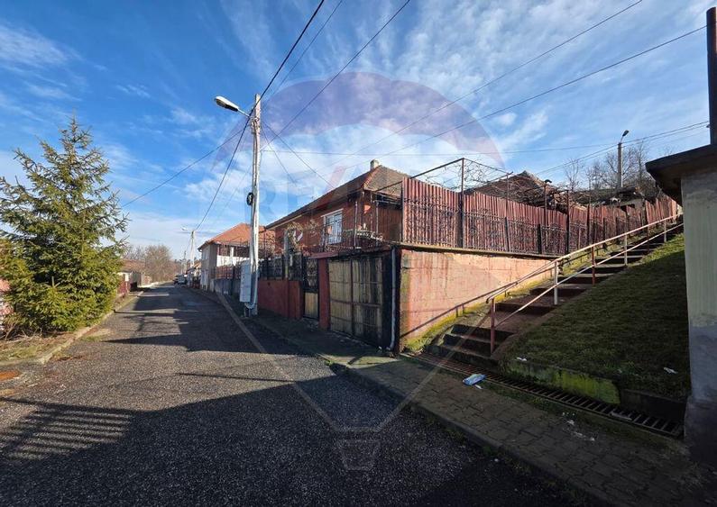 Casa tip duplex de vanzare Vitrometan, str. Barsei - 12