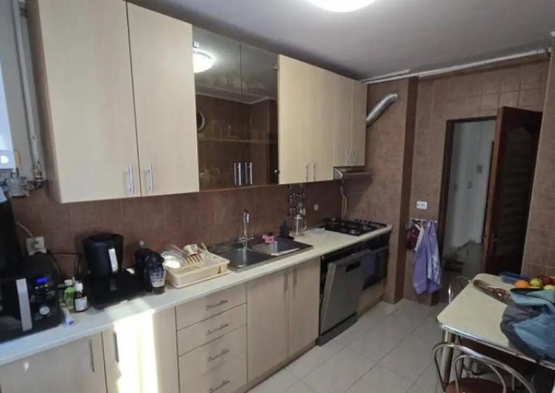 Apartament 3 camere, 70 mp + 2 balcoane zona Catedrala O - 6