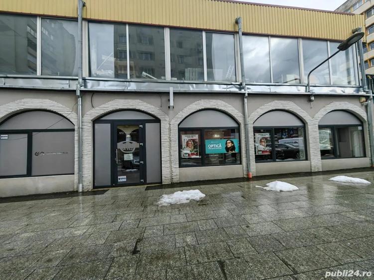Spa?iu comercial Re?i?a - 3