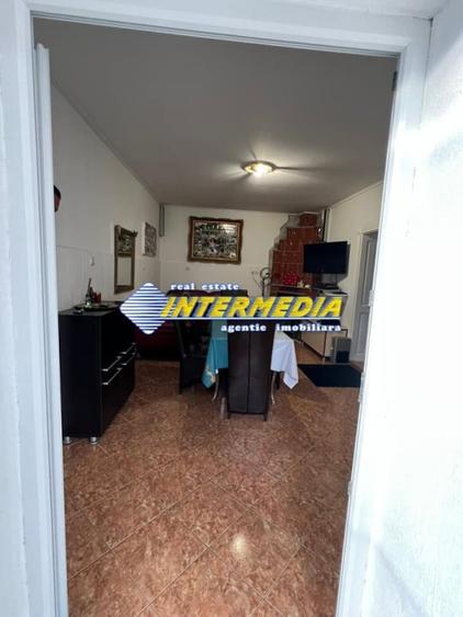 Casa Renovata 4 camere cu Teren intravilan 1650 mp CENTRU Ultracentral Alba Mall - 7