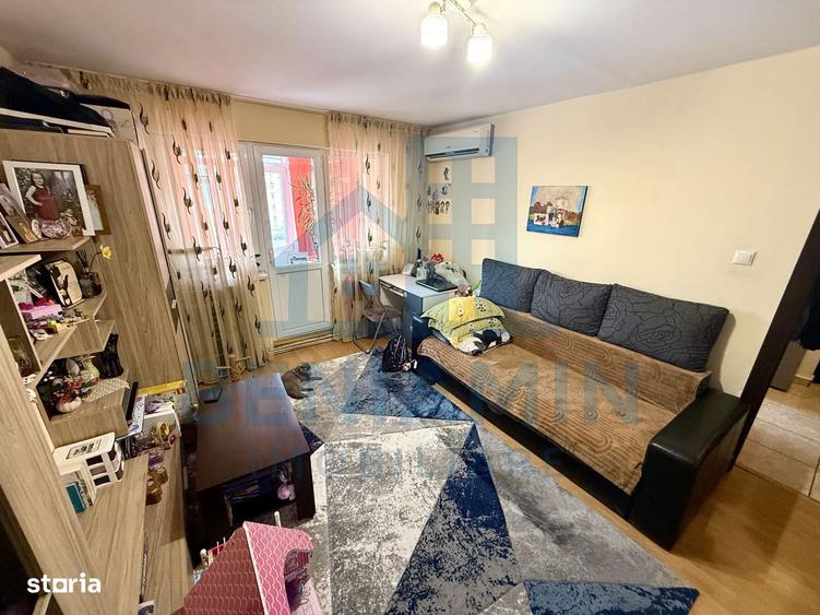 3 camere - etaj 3 - 52mp - renovat - centrala - apa - Craiovita Noua - 5