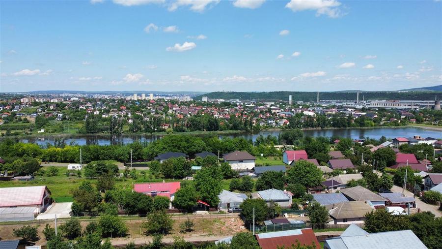 Teren intravilan de 10000 mp, în Miroslava