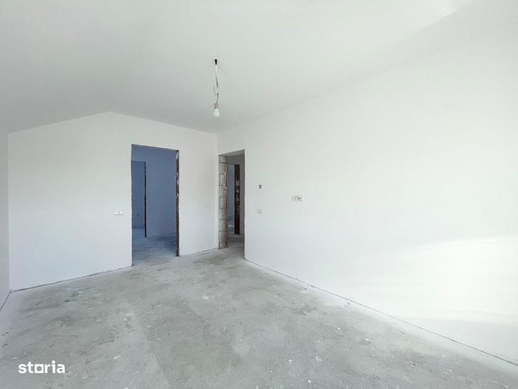 Duplex 4 camere despartit prin scara Central Mosnita Veche - 3