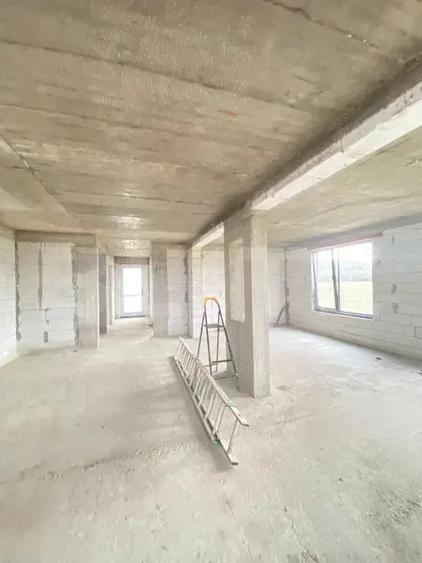 Casa la rosu cu 3 dormitoare,2 bai,141mp - 12