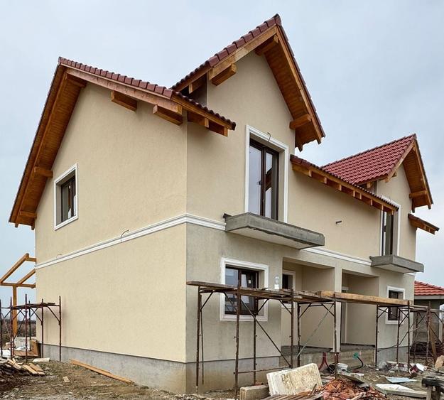 DUPLEX DE VÂNZARE Calea Medveș Comision 0% - 3