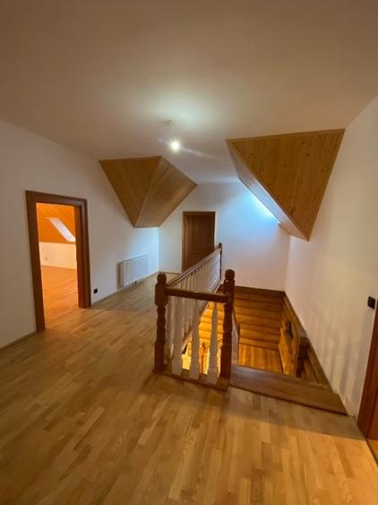 Cabana de vanzare cu 2 ha teren - 10