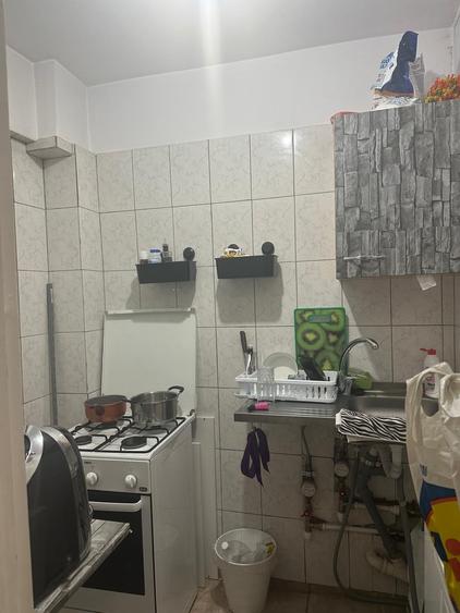 Dristor - garsonieră cu balcon, mobilată, AC, la 5 minute de gura de metrou - 10