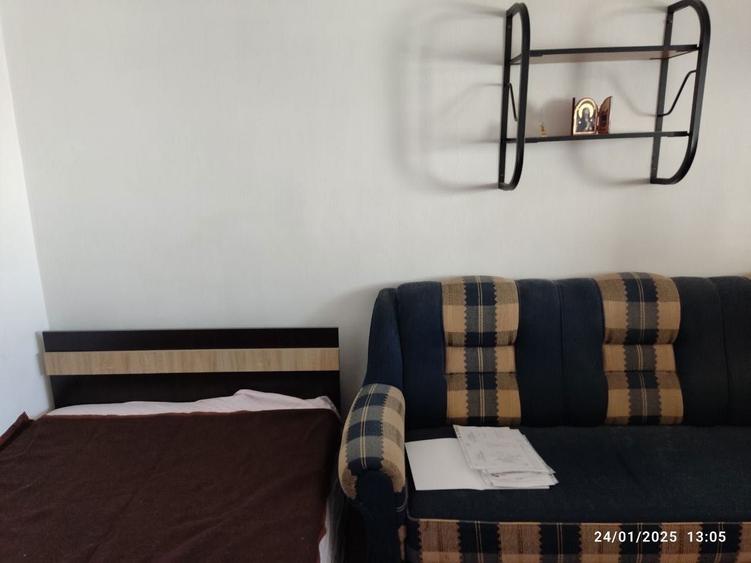 Vand garsoniera zona Auchan Sector 3 - 5