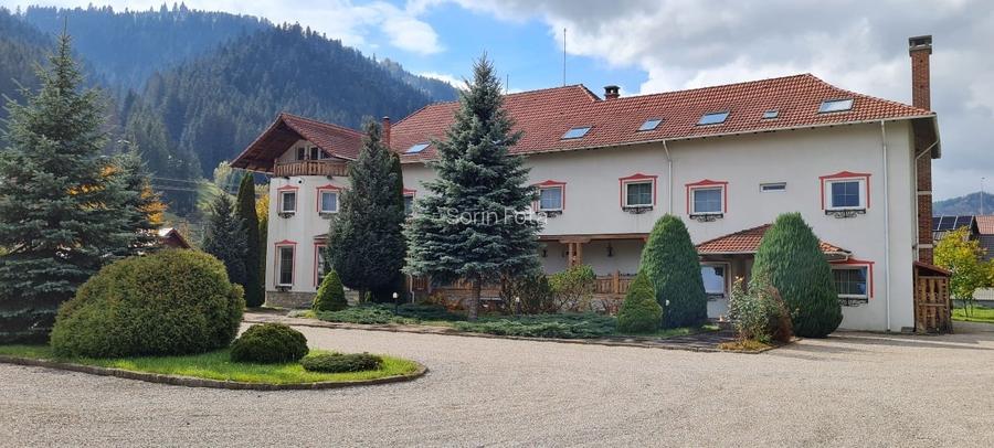 Super proprietate, : hotel de 4 stele , 19 camere la cheie, teren 6200 mp Super proprietate, : hotel de 4 stele , 19 camere la cheie, teren 6200 mp
