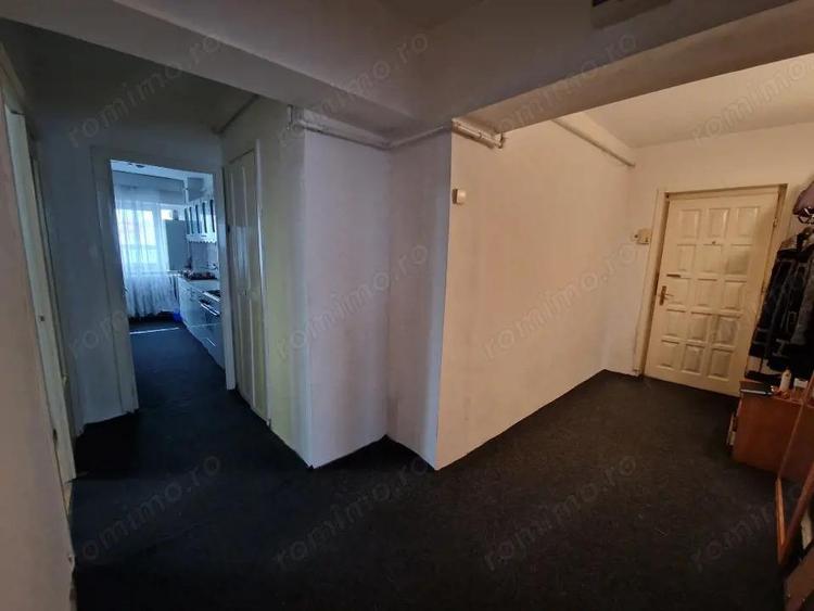 Apartament 3 camere, 69 mp, zona Ultracentral - 11