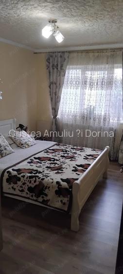 Vanzare apartament 2 camere decomandate, parter, ultracentral in Caransebes Vanzare apartament 2 camere decomandate, parter, ultracentral in Caransebes