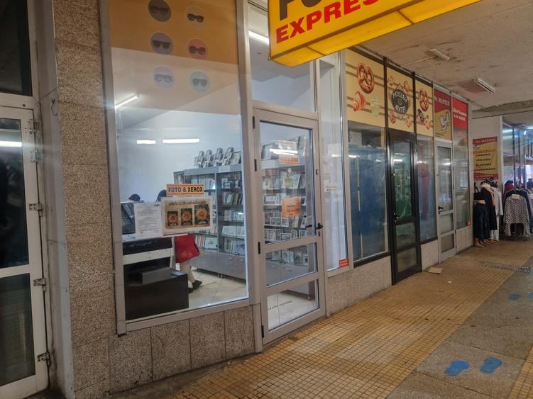 Alfa Invest  propune spre Vanzare  Spatiu Comercial - 2