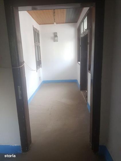 Casa batraneasca din barne cu teren la Mures - 10