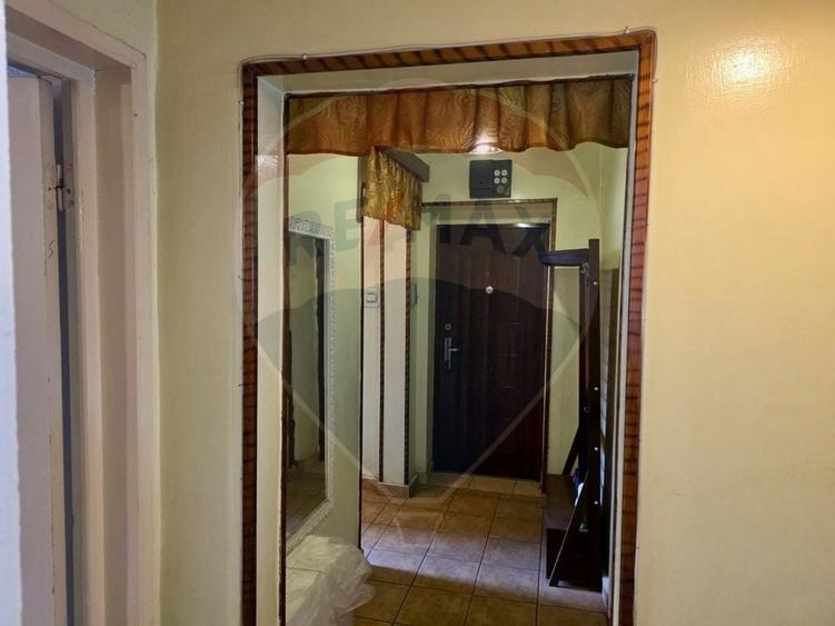 Apartament cu 3 camere decomandat de vanzare, zona Orizont - 8