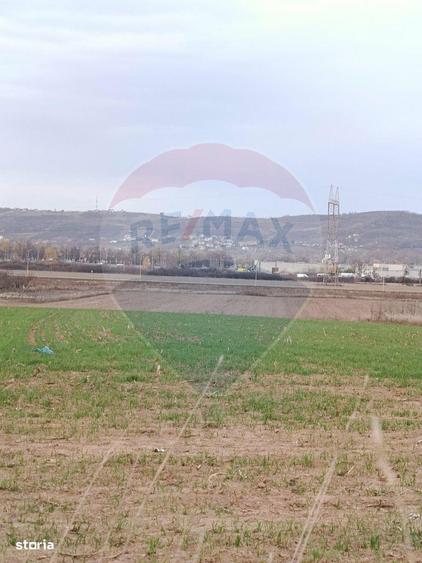 De vanzare teren 2374mp Cheriu langa Solay Events - 2