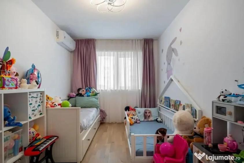 Apartament cu 3 camere decomandat în Ștefan cel Mare