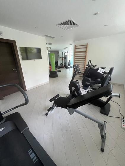 Apartament cu 3 camere decomandat, mobilat în Dorobanți