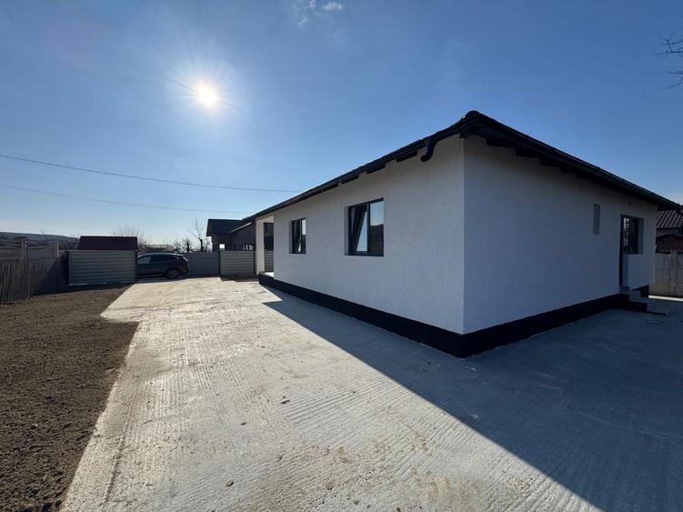 Vand Casa 3 Camere - Mobilata - Toate utilitatile - 2026 - 5