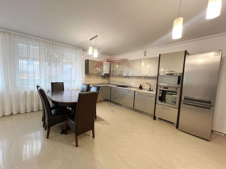 Apartament de inchiriat cu 3 camere de lux - 1