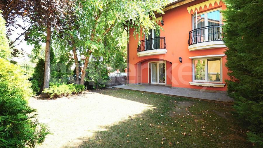 Vila cu 3 dormitoare | finisaje moderne | complex cu piscina - 1