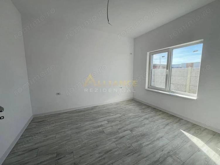 Casa individuala - 82 mp utili + terasa 13 mp - Teren- 380 mp - 14