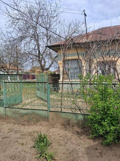 Casa de vanzare in comuna Lipovu jud Dolj - 7