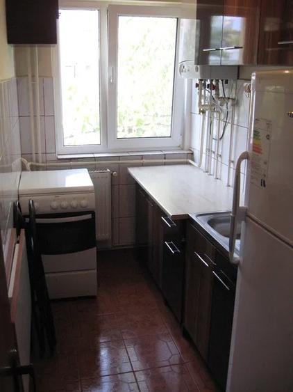 Apartament cu 2 camere, etajul 2/4, zona Alexandru cel Bun - 1