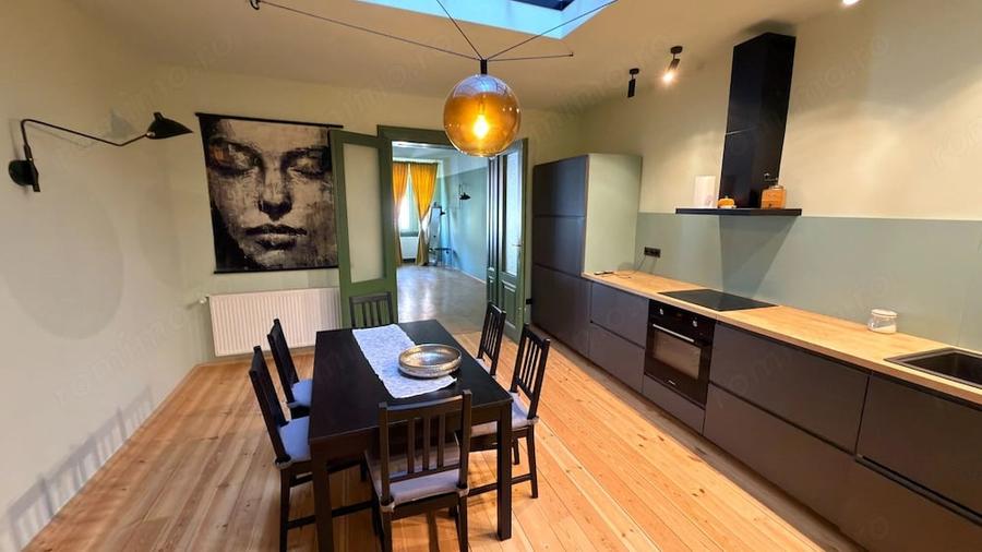 Apartament cu 3 camere semidecomandat în Central
