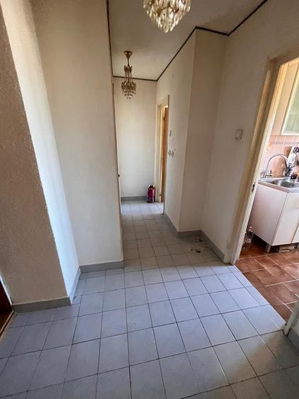 Piata Alba Iulia - vedere pe spate - Bloc Mixt - 3