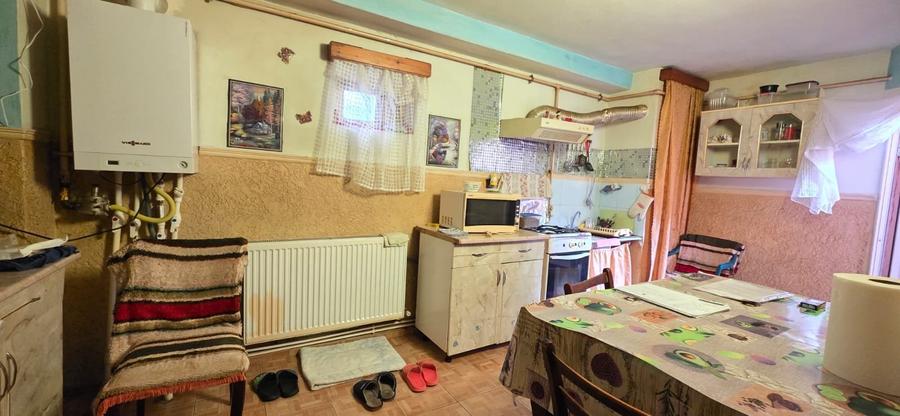 CENTRU 2 CORPURI DE CASA DIN CARAMIDA 5 CAMERE 2 BAI 2 BUCATARII UTILITATI, GAZE - 18