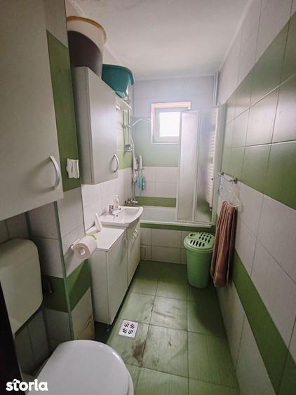 Vand apartament 2 camere et 1 din 4 - 9