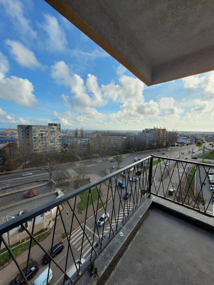 Apartament cu 2 camere decomandate, bloc nou, vedere panoramica catre port - 9