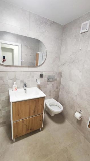Apartament cu 2 camere decomandat în 1 Mai