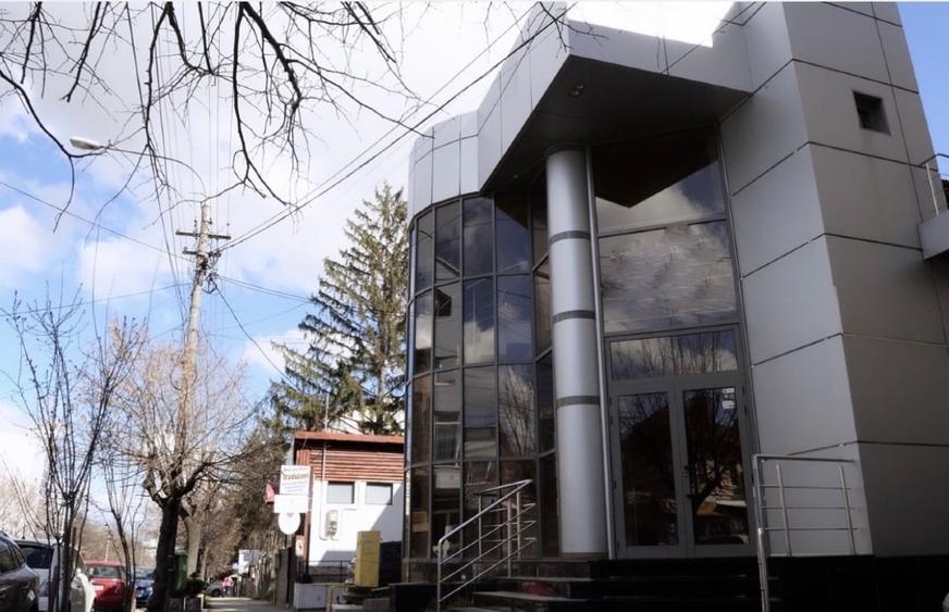 Spațiu comercial de închiriat, central Pitești - 2