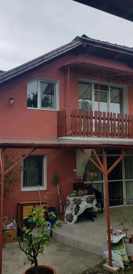 Vind Casa cu Etaj in Cantemir - 6