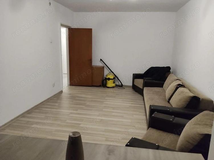 Apartament 3 camere zona Dristor - Rm Sarat - 12