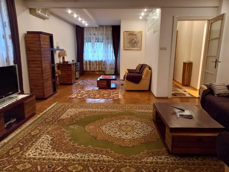 Dacia, Piata Spaniei - 1