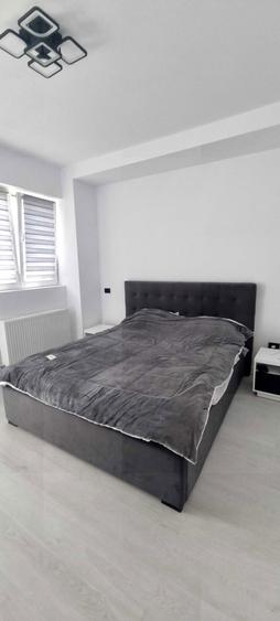 Vind apartament cu 2 camere bloc nou. Cu parcare privata - 1