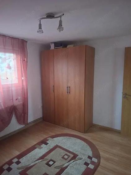 CASA SPATIOASA IN PLOIESTi COMPARTIMENTARE EXCELENTA-ZONA LINISTITA - 10