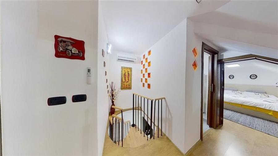 TUR 3D! Refugiu rafinat in Schei, Casa cu 3 camere amenajata cu stil, Brasov - 42