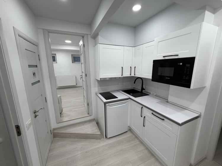 Spatiu Birou|Universitate-Str. Vasile Conta |3 Incaperi| Randament 7 % - 1