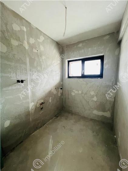 Apartament cu 3 camere si 2 balcone in Selimbar zona Shopping City - 14