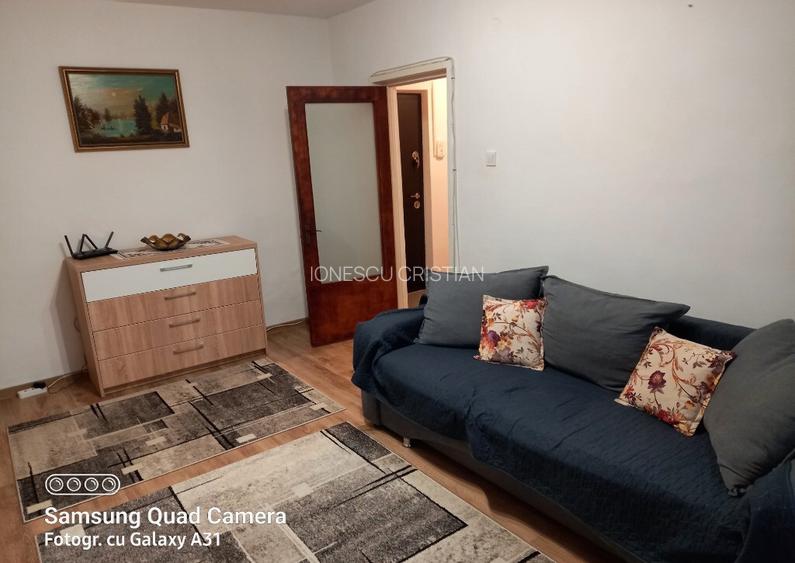 Apartament 3 camere, decomandat, vizavi de parcul Regina Maria Apartament 3 camere, decomandat, vizavi de parcul Regina Maria