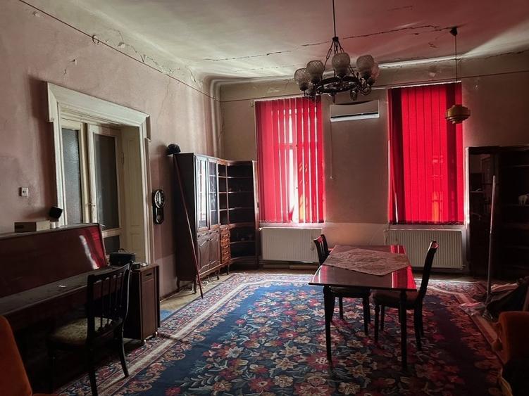 CASA parter zona LICEUL UNIREA - 3